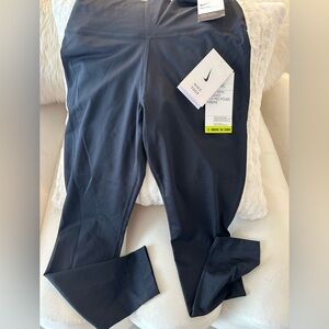 Brand new with tag Nike Yoga high rise